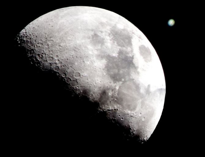 Resultado de imagen de punto  del lado de la luna